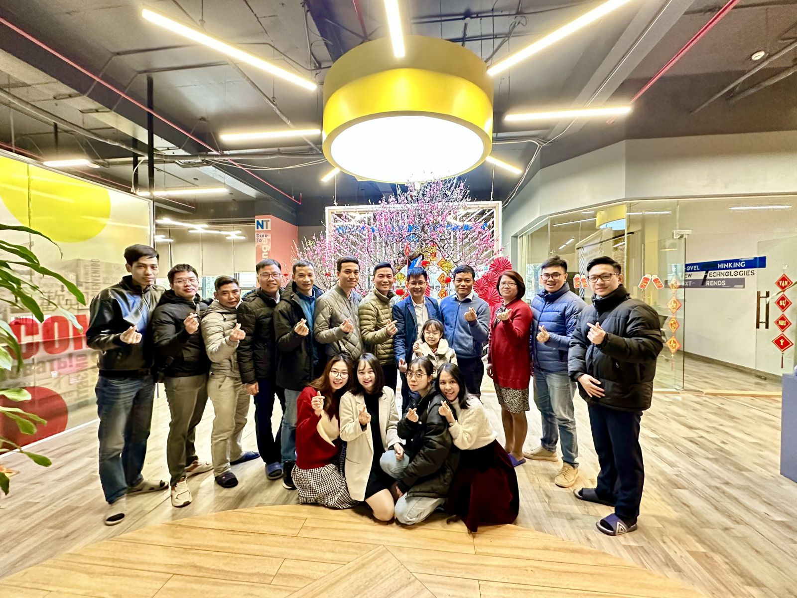 OPENING SPRING QUARTER CAT 2023